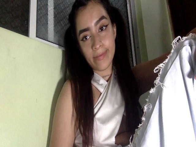 Live sex webcam photo for tinquerbell69 #270846329