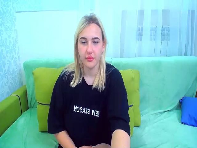 Live sex webcam photo for MariCollins #270828993