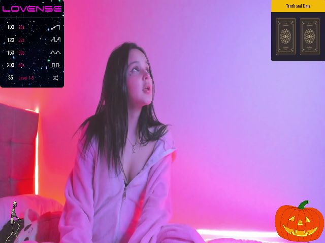 Live sex webcam photo for ViperMariam #270830633
