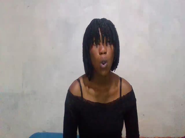 Live sex webcam photo for Blqdiamond #270840907