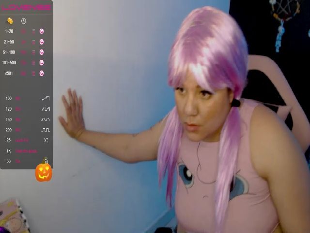 Live sex webcam photo for Clairebays_ #270832213