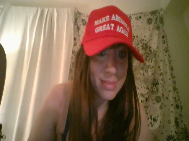 Live sex webcam photo for NaturalNikkii #270832346
