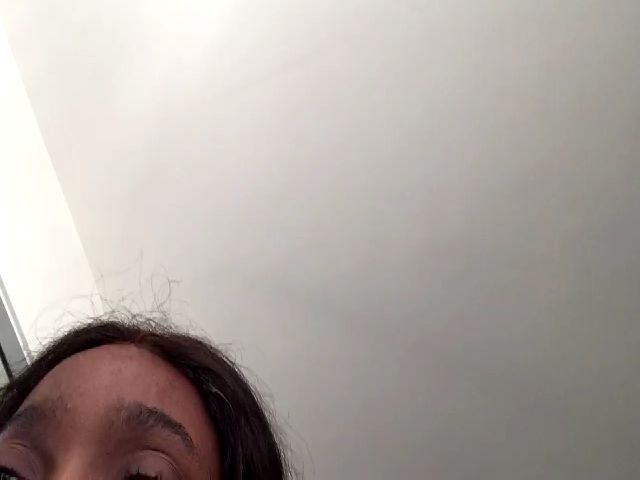 Live sex webcam photo for IsabelHunter #270846577