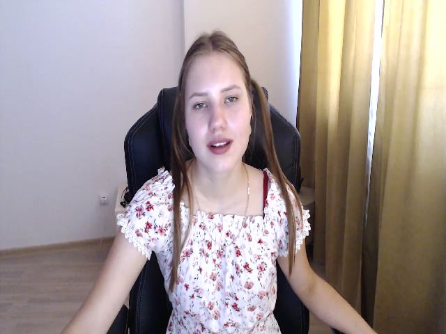Live sex webcam photo for AngelaOwen #270836684