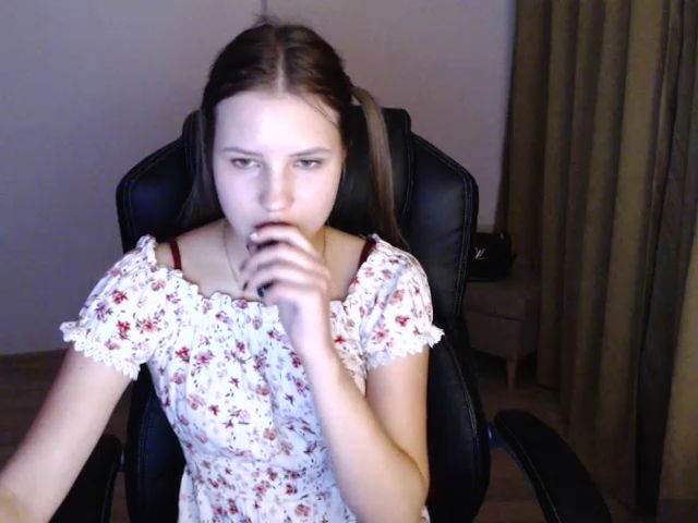 Live sex webcam photo for AngelaOwen #270839247