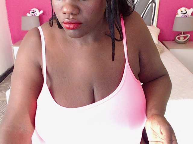 Live sex webcam photo for GreysMiller #270847827