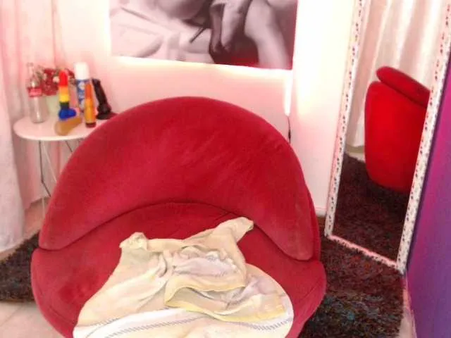Live sex webcam photo for briannaoneal #270847380
