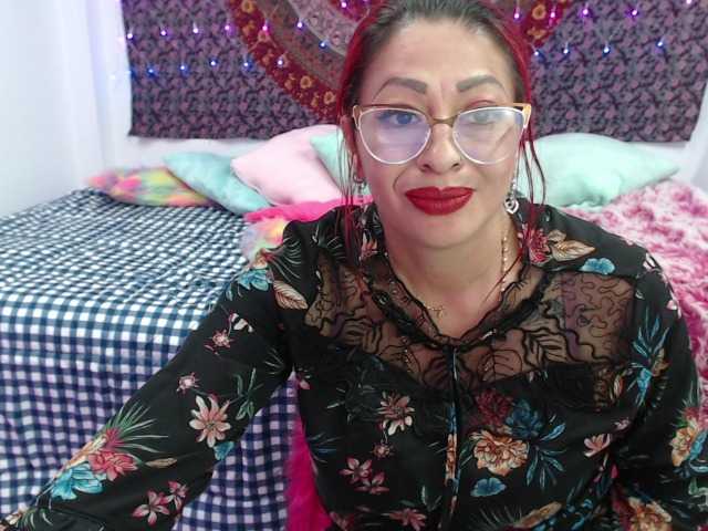 Live sex webcam photo for miranda-spark #270848404