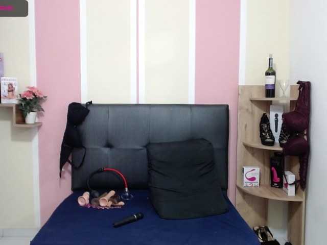 Live sex webcam photo for EelEeNna #270847890