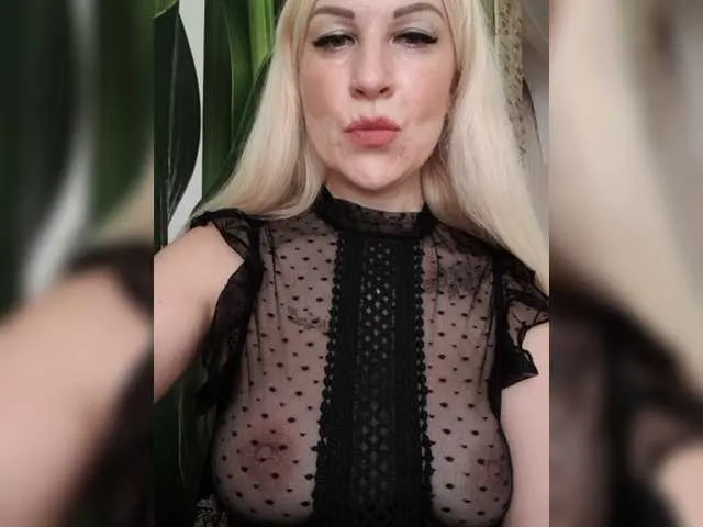 Live sex webcam photo for Sexywoman999 #270861019