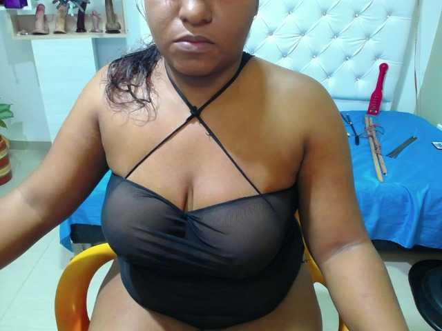 Live sex webcam photo for dirty-lady2 #270862300