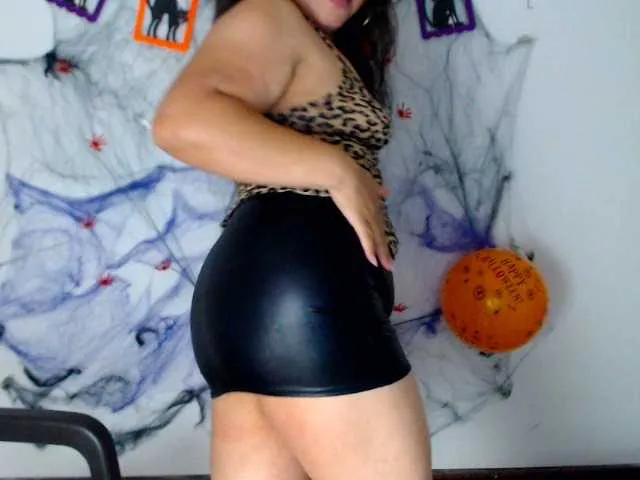 Live sex webcam photo for jimenacolinss #270847794