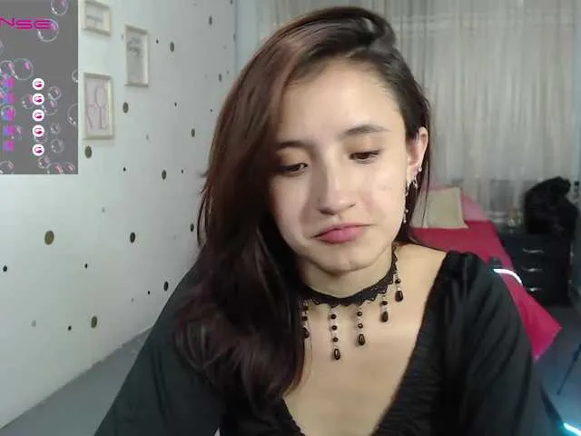 Live sex webcam photo for Perla-Teen #270848459