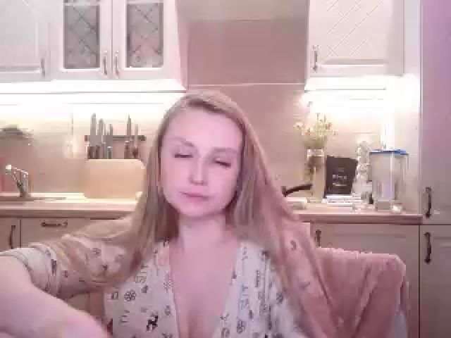 Live sex webcam photo for JaneGrey111 #270859381