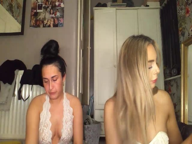Live sex webcam photo for Sexysisixxx #270864672