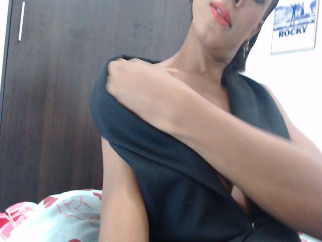 Live sex webcam photo for Ebony_valery #270855612