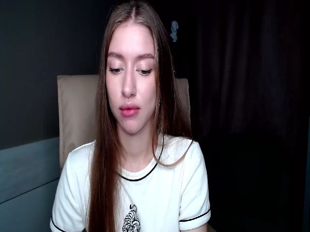 Live sex webcam photo for SerenaNude #270851011