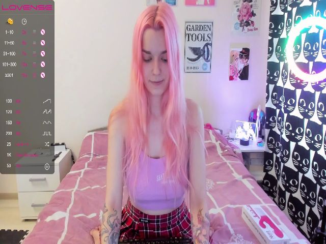 Live sex webcam photo for IvyFarel #270854304