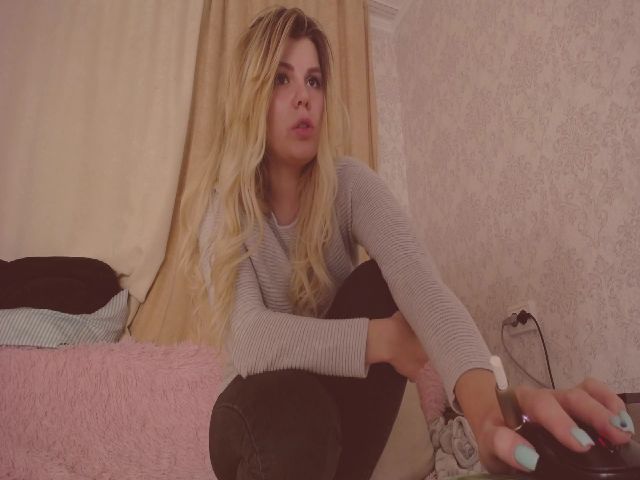 Live sex webcam photo for YouTubad #270860070