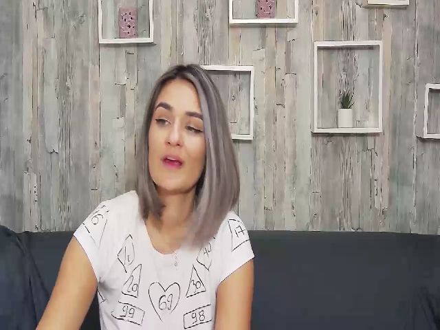 Live sex webcam photo for SecretAmber #270857501