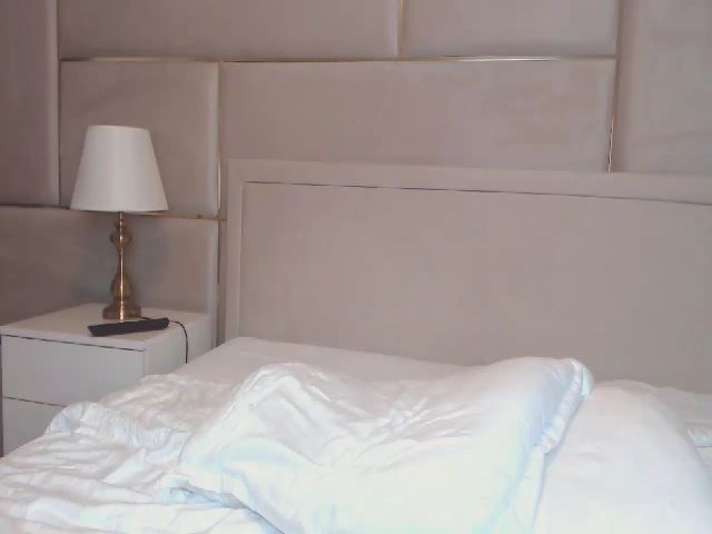 Live sex webcam photo for Ur_Wet_Desire #270858274