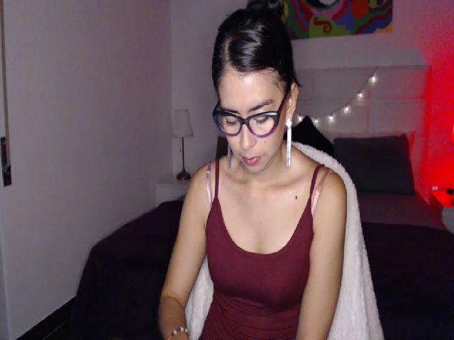 Live sex webcam photo for Evansdani18 #270855426