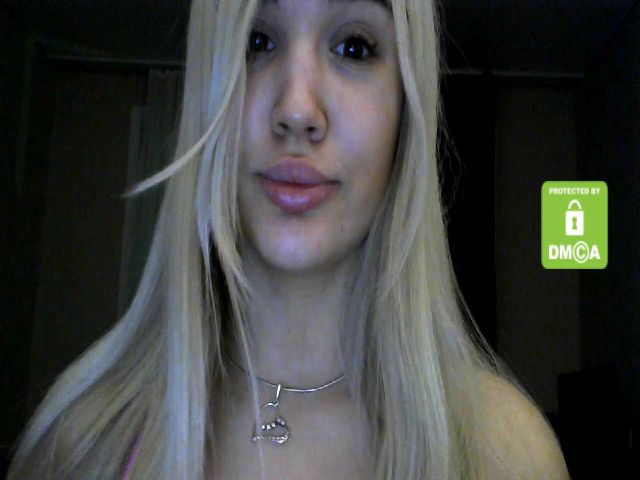 Live sex webcam photo for MyyDream #270861781