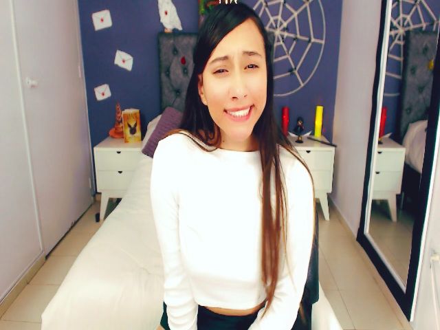 Live sex webcam photo for anniesclub #270865570