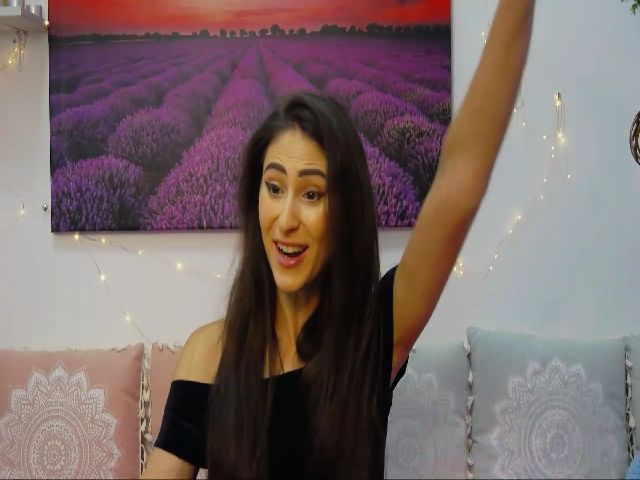 Live sex webcam photo for MaraW #270857806