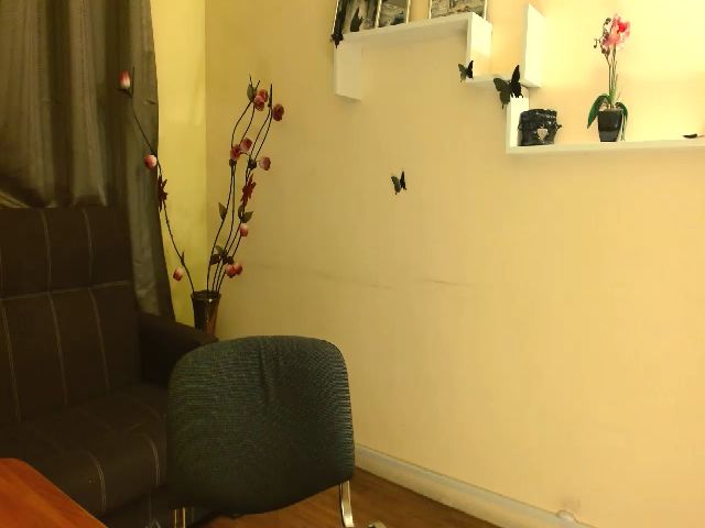 Live sex webcam photo for NikkiLeppard #270849264