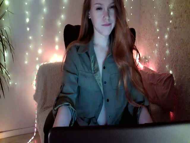 Live sex webcam photo for Nicole_W #270853900