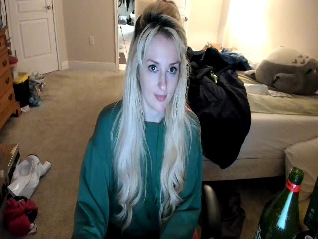 Live sex webcam photo for Domme_Jeans #270850324