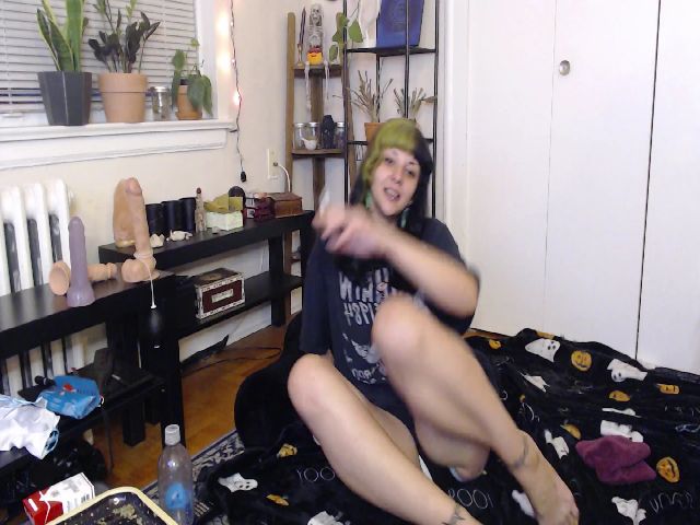 Live sex webcam photo for YourDruidess #270856217