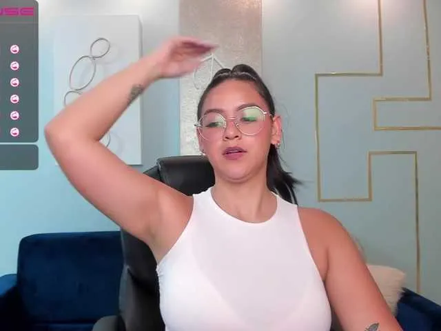 Live sex webcam photo for ToriCross #270856824