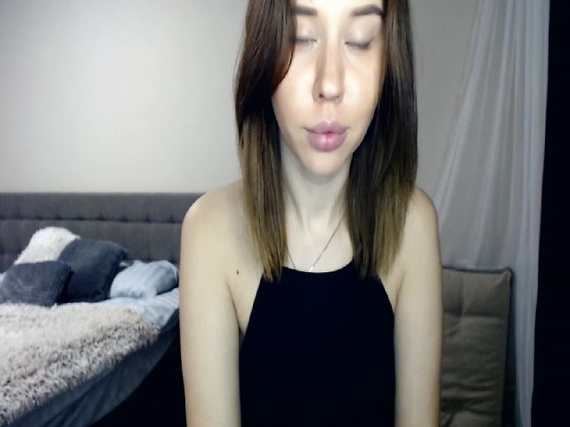 Live sex webcam photo for MiniDivaa #270860300