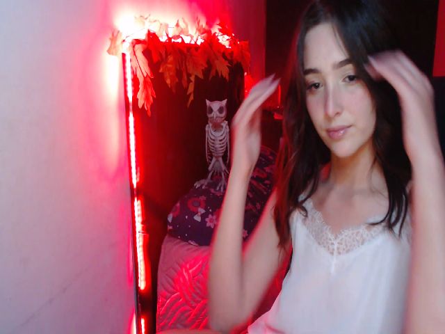 Live sex webcam photo for sofi_garcia_ #270851263