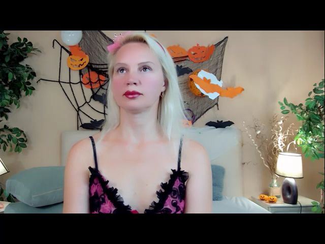 Live sex webcam photo for RoseHope #270863271