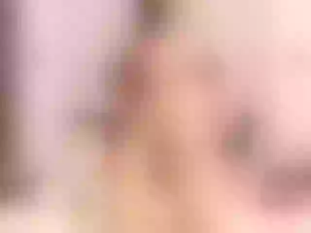 Live sex webcam photo for LizGutierrez #270848482