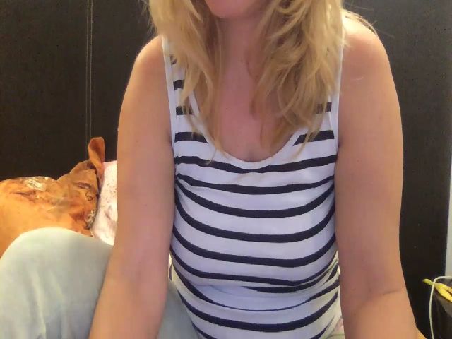 Live sex webcam photo for Sweet_Mady #270862859