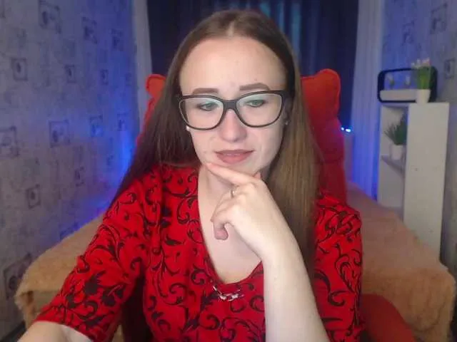 Live sex webcam photo for CandyGirly #270861840