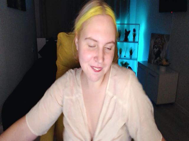 Live sex webcam photo for SweetnessLucy #270859938
