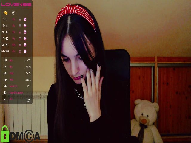 Live sex webcam photo for CookiePetite #270859320