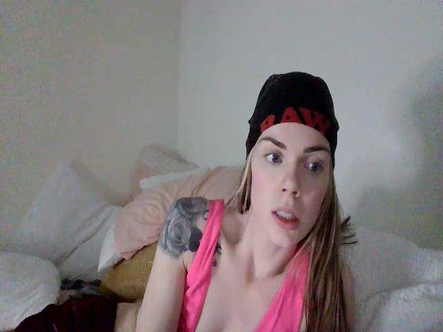 Live sex webcam photo for littlered_ryg #270864894