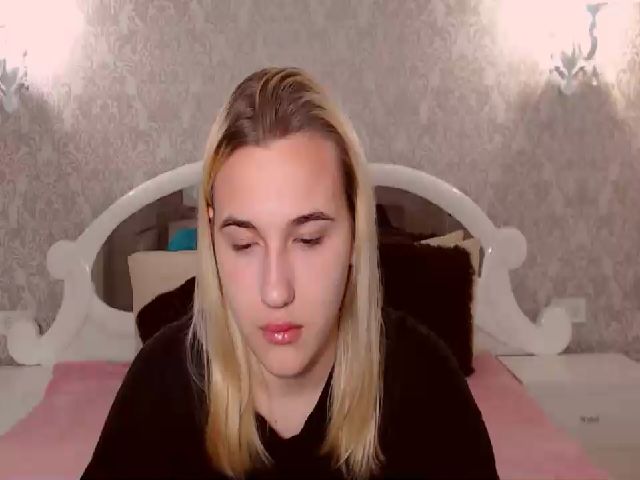 Live sex webcam photo for MariCollins #270849563