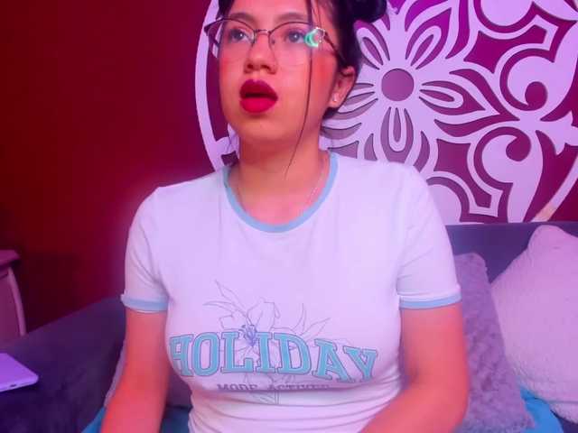 Live sex webcam photo for EllaKS #270861855