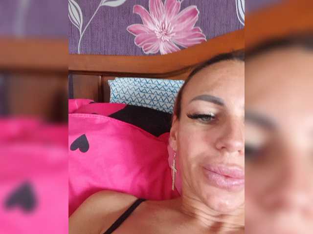 Live sex webcam photo for Karlasweety #270860964