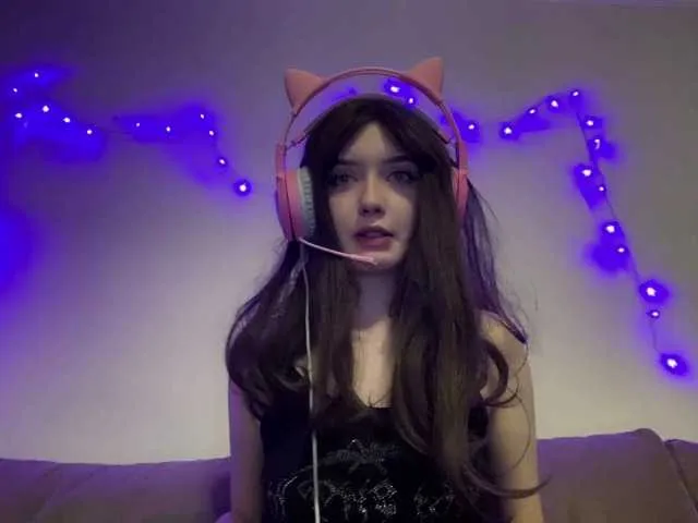 Live sex webcam photo for rosemary-room #270847153