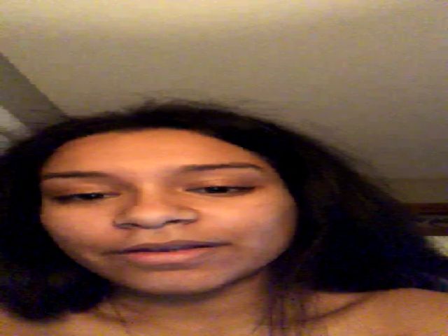 Live sex webcam photo for Adrianaxo1 #270849698