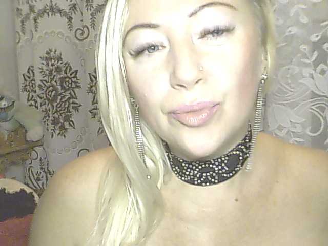 Live sex webcam photo for AnnaSnowy #270874524