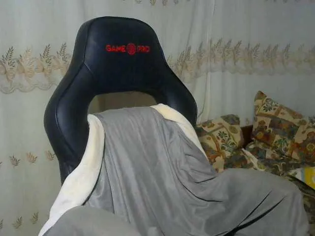 Live sex webcam photo for xxdaryaxx #270870796